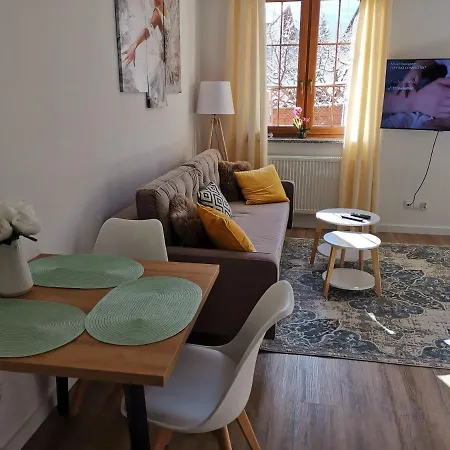 Nad Lomnica Apartment